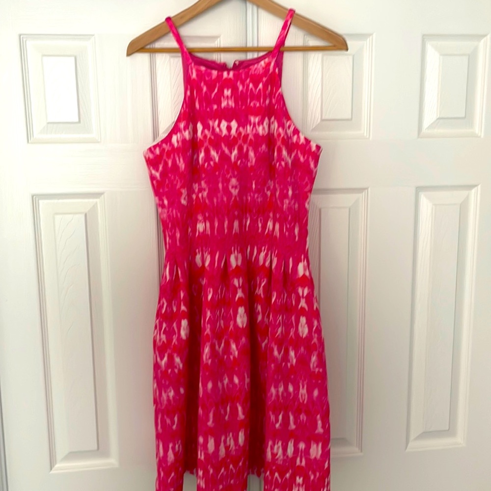 Gorgeous pink dress with pockets